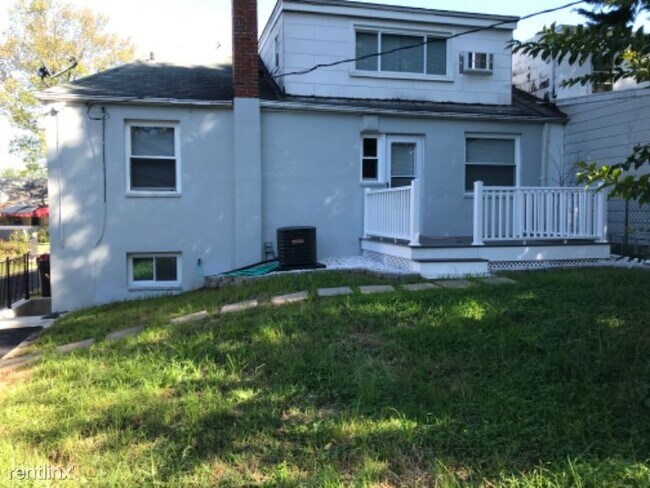 Building Photo - 4 br, 2 bath House - 506 Old Home Rd