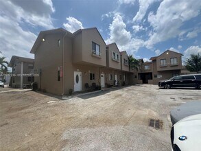Building Photo - 5694 W 25th Ct