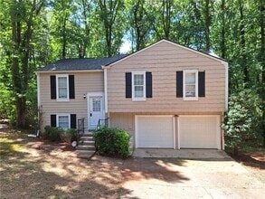 Building Photo - 3839 Valpariso Cir