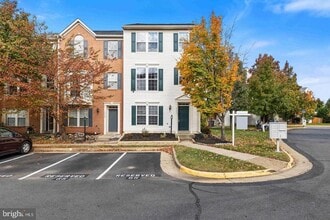 Building Photo - 13700 Barksdale Dr