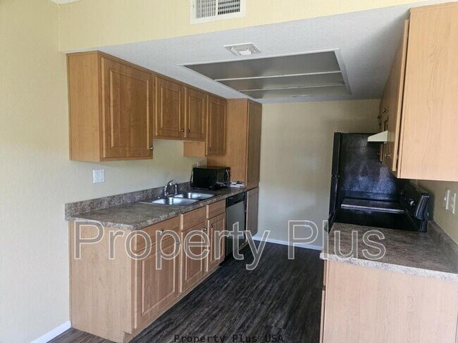 Foto del edificio - 3810 N Maryvale Pkwy