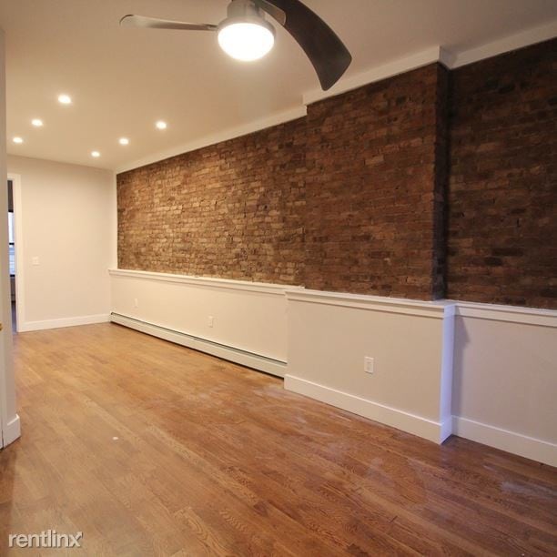 Building Photo - 1715 Bleecker St