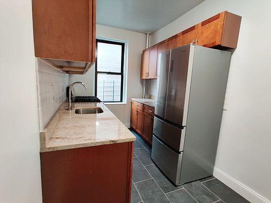 Foto principal - 2 bedroom in Bronx NY 10465