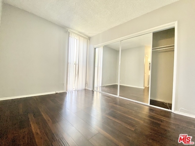 Building Photo - 5555 Carlton Way