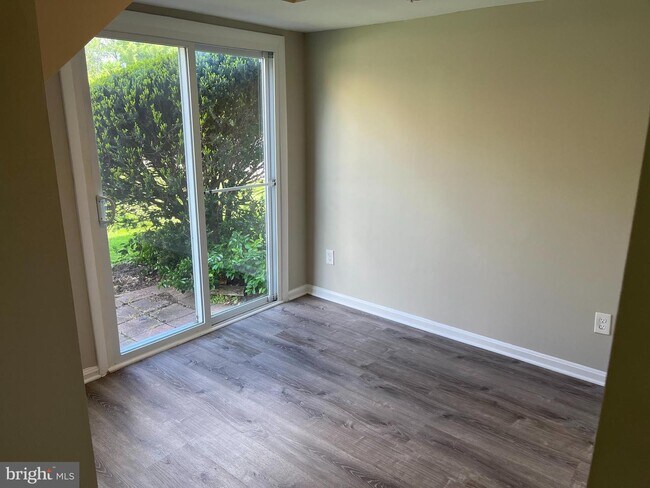 Building Photo - 9689 Hagel Cir