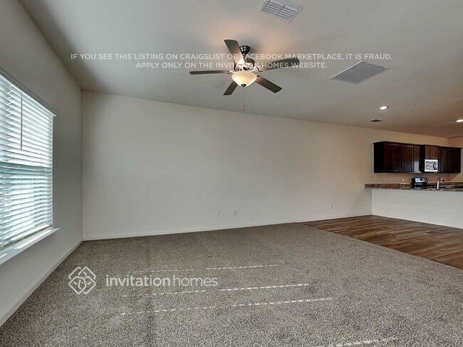 Foto del edificio - 3043 Chico Dr