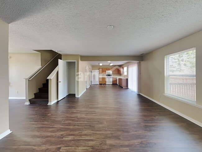 Foto del edificio - 14499 Angel Berry Cir