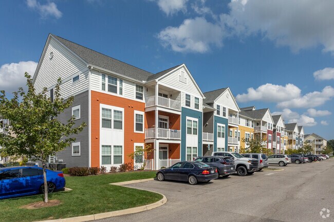 Building Photo - District at Linworth