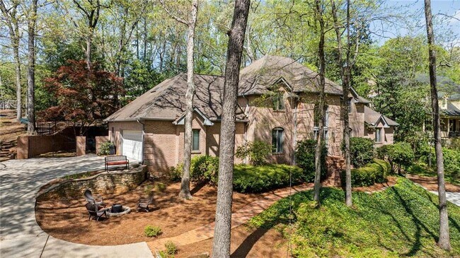 Foto del edificio - 5520 Glen Errol Rd NW