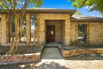 Building Photo - 3205 Wrangler Rd
