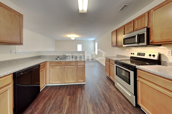 Foto del edificio - 3906 SE Jack Pine Ct