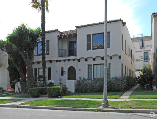 Foto del edificio - 137 S Elm Dr