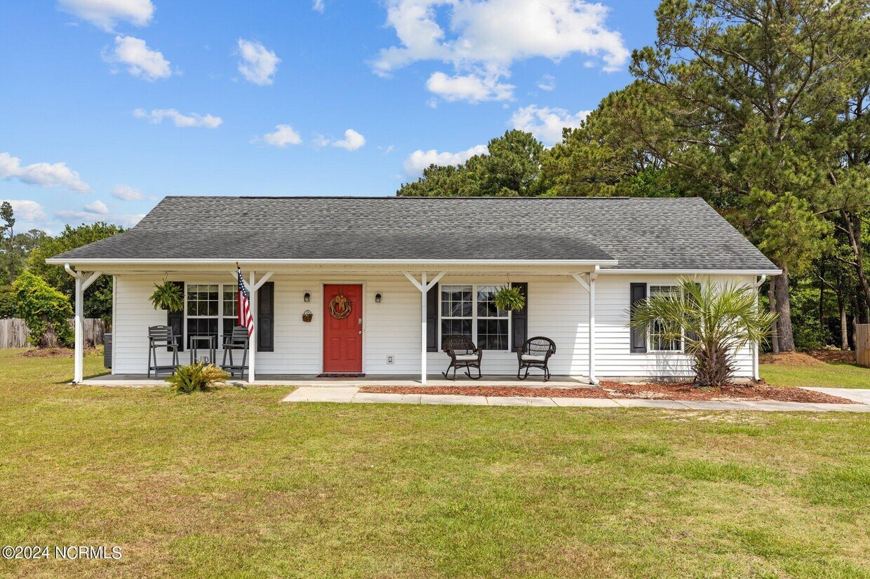 Primary Photo - 177 Avis Dr