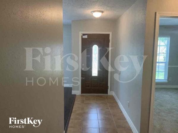 Foto del edificio - 2411 Shady Brook Dr