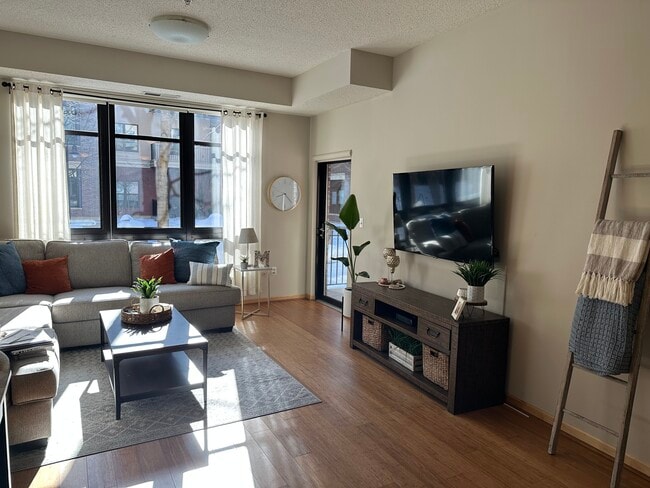 Foto del edificio - 3707 Grand Way