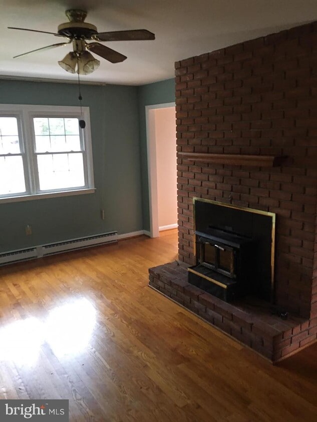 10628 Old Frederick Rd, Thurmont, MD 21788 House Rental in Thurmont