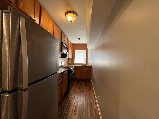 Building Photo - 7926 S Drexel Ave