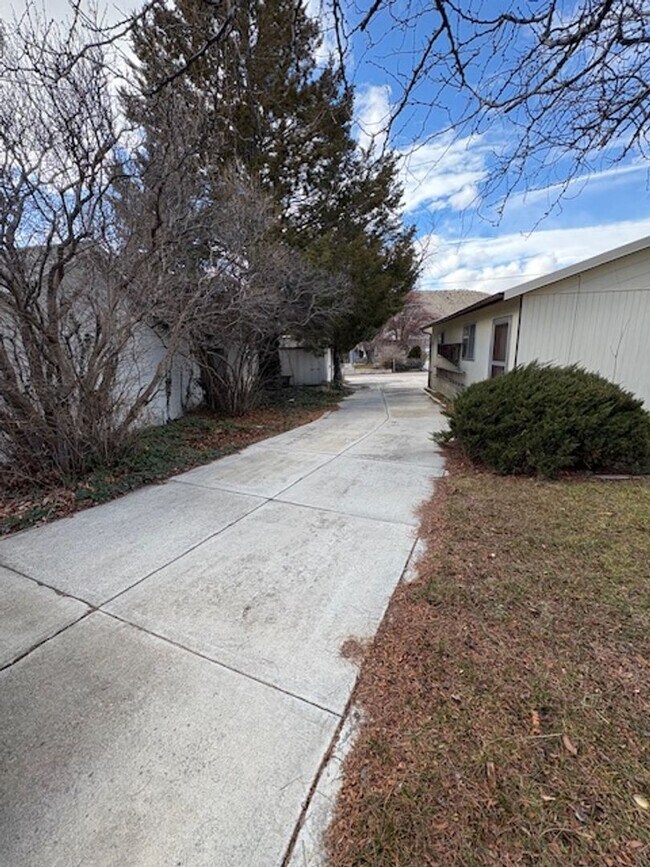 Foto del edificio - 2 Bedroom Home in Great Neighborhood!