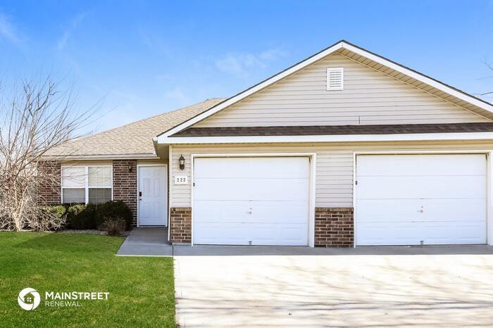 Foto principal - 222 Palmer Ct, Pleasant Hill, MO 64080