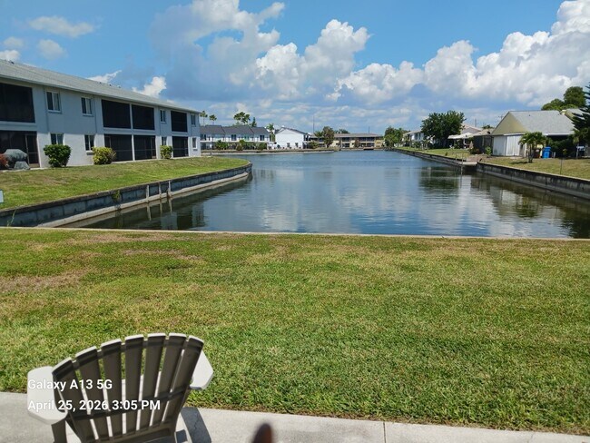 Foto del edificio - 711 SE 12th Ct