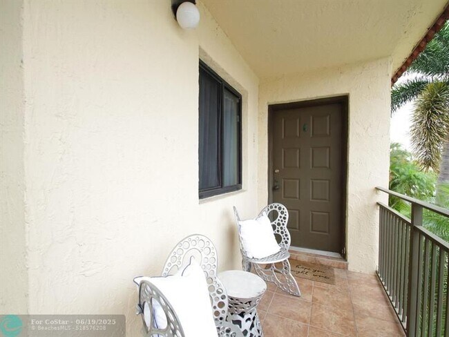 Foto del edificio - 16491 Blatt Blvd