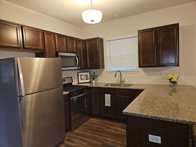 Foto del edificio - 931 Station Blvd