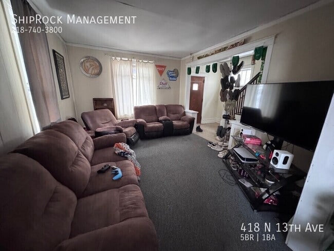 Building Photo - 418 N 13th Ave E