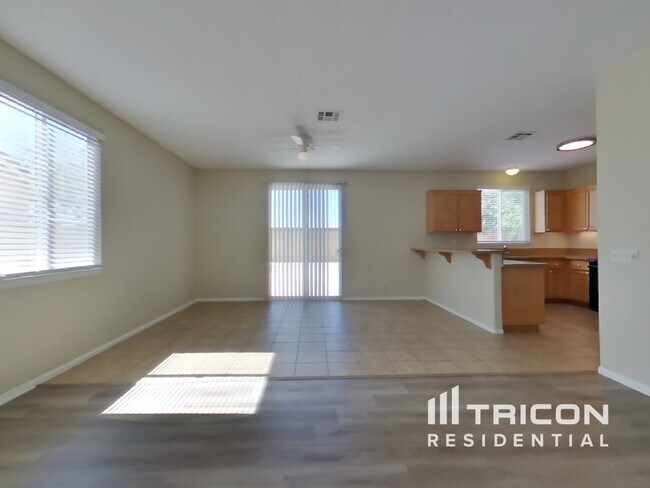 Foto del edificio - 752 Pino Ave