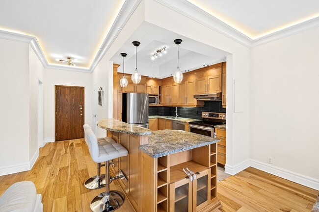 Building Photo - 3455 Rue Drummond