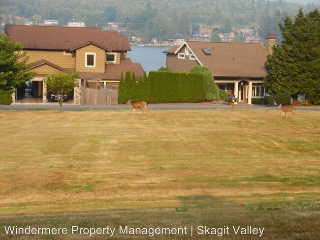 Foto del edificio - 23042 Little Mountain Rd