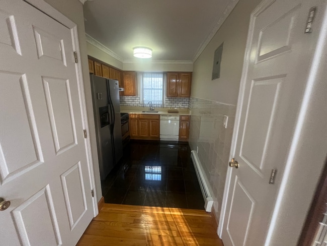 Foto del edificio - 217427-217438 38th Ave