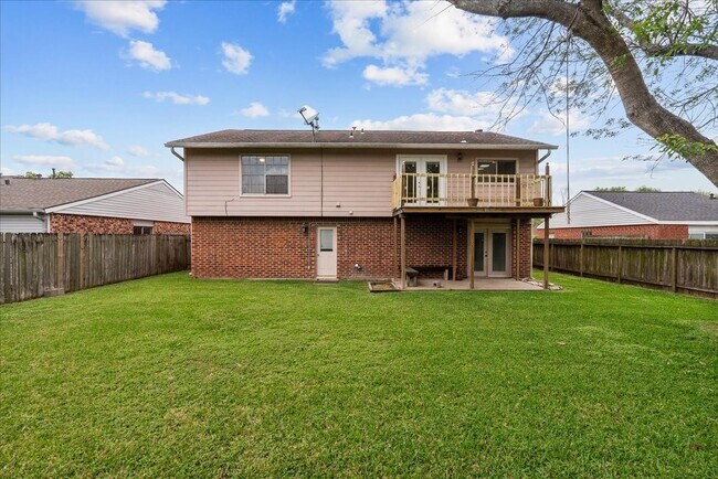Foto del edificio - 430 Redway Ln
