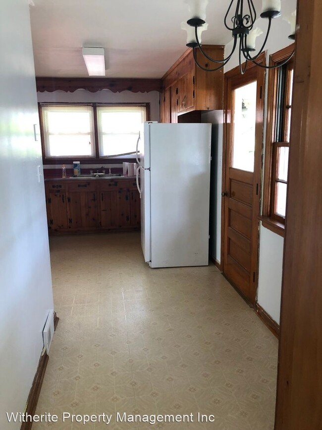 Building Photo - 3 br, 1 bath House - 209 Burnside Street