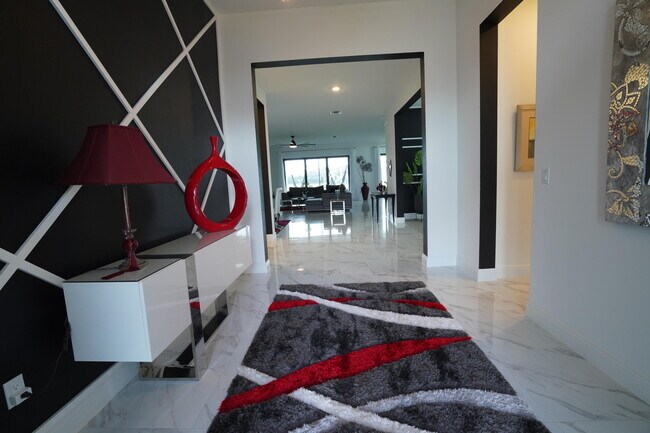 Foto del edificio - 15750 Longboat Key Dr