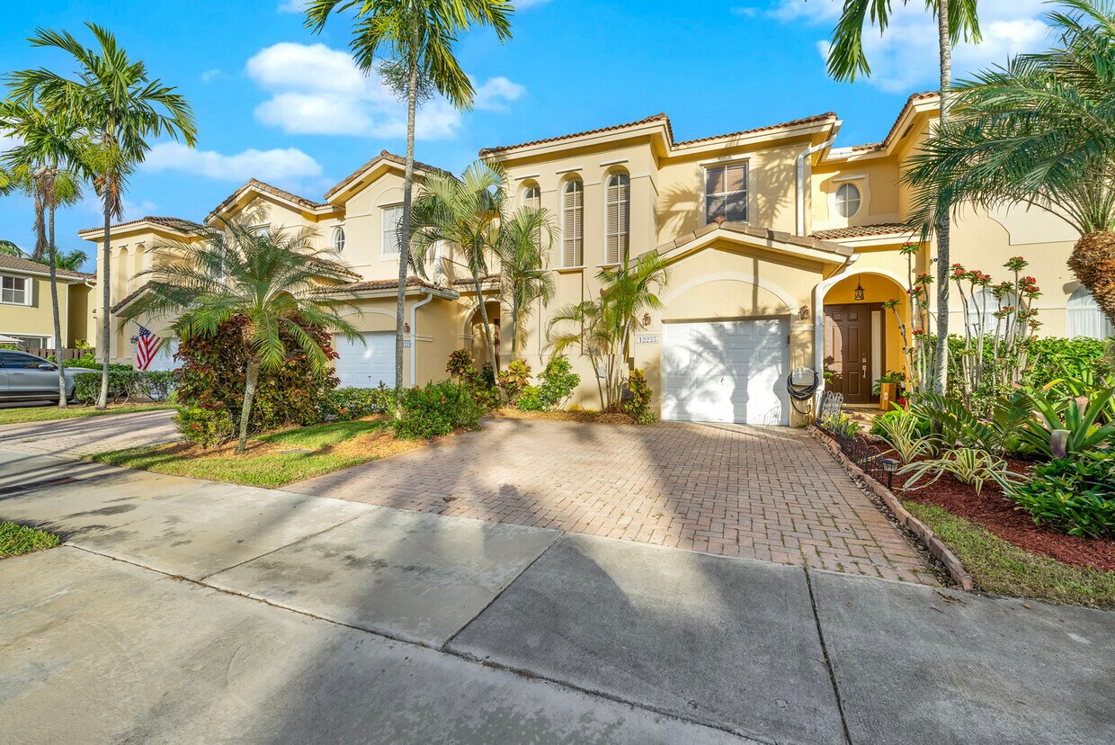 12255 SW 123rd Ave, Miami, FL 33186 Townhome Rentals in Miami FL