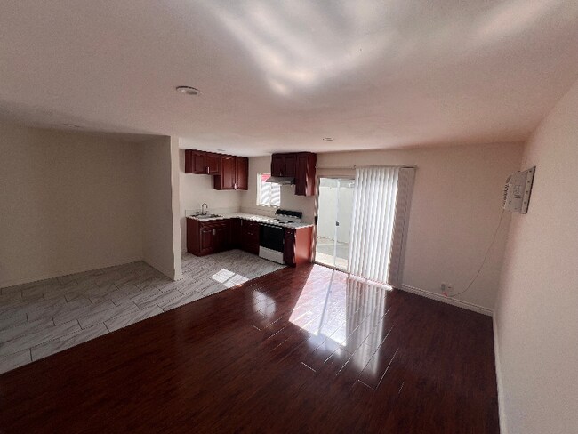 Foto del edificio - 293 N Hill Ave