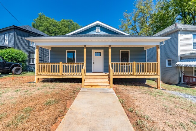 Foto del edificio - 2410 Poplar St