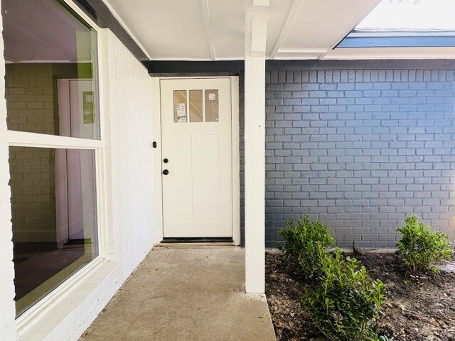 Foto del edificio - 3726 Heatherbrook Dr