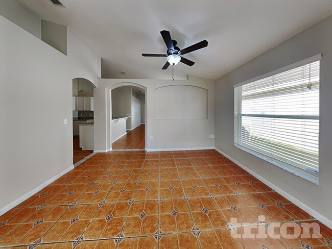 Building Photo - 14131 Colonial Spring Way