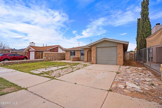 Foto del edificio - 6713 Heartstone Ct