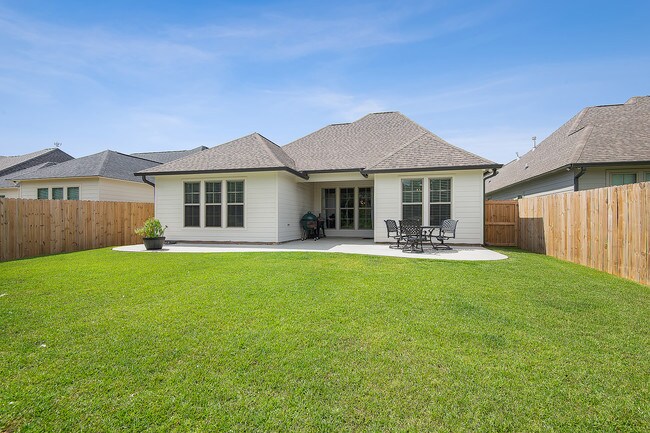 Building Photo - 27964 Meadow Hill Ln