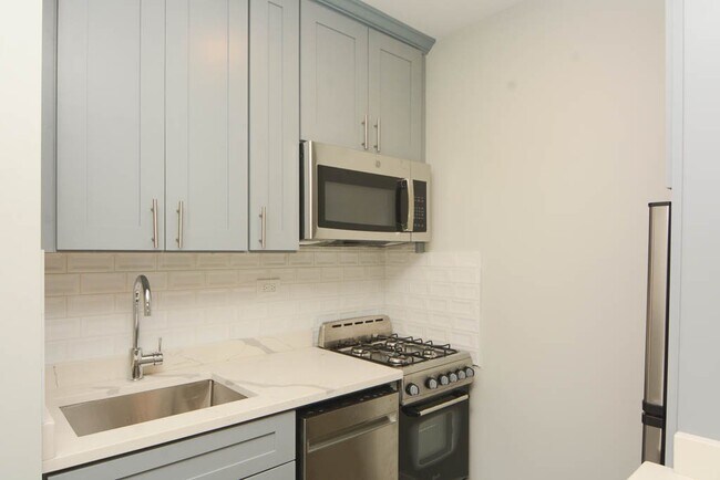 Foto del edificio - 508 W Belmont Ave