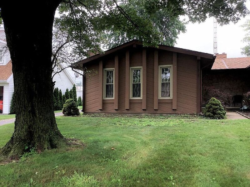 Primary Photo - 6729 Woodlake Dr