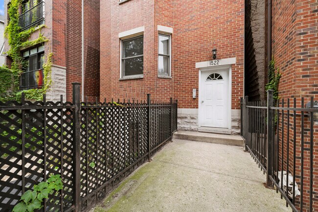Building Photo - 1522 N Bosworth Ave