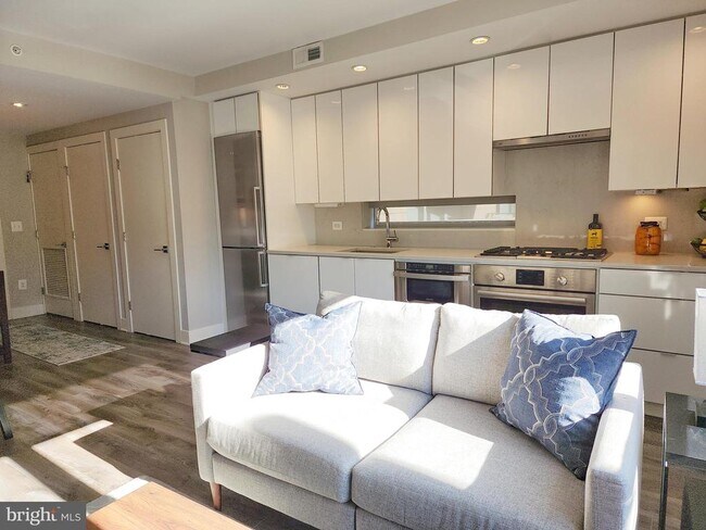 Foto del edificio - 1311 13th St NW