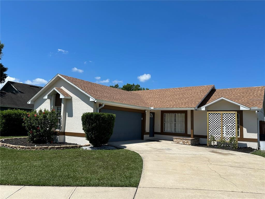 Primary Photo - 106 N Hampton Ct