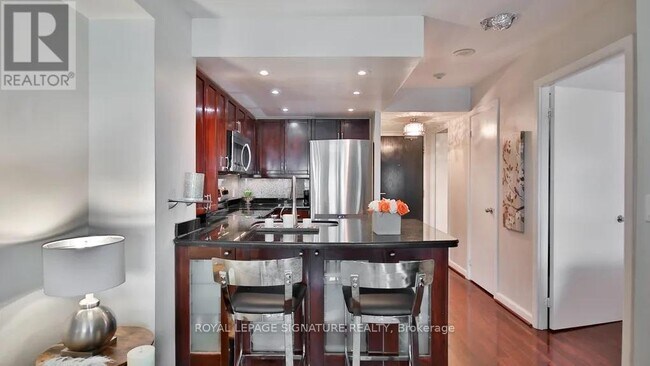 Photo du bâtiment - 8 Park Rd