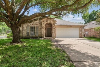 Building Photo - 16138 Cypress Trace Dr