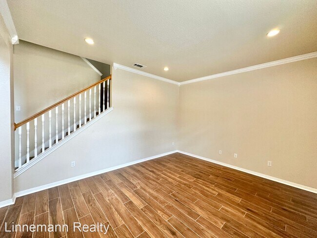 Building Photo - 4 br, 2.5 bath House - 419 Ponderosa Drive