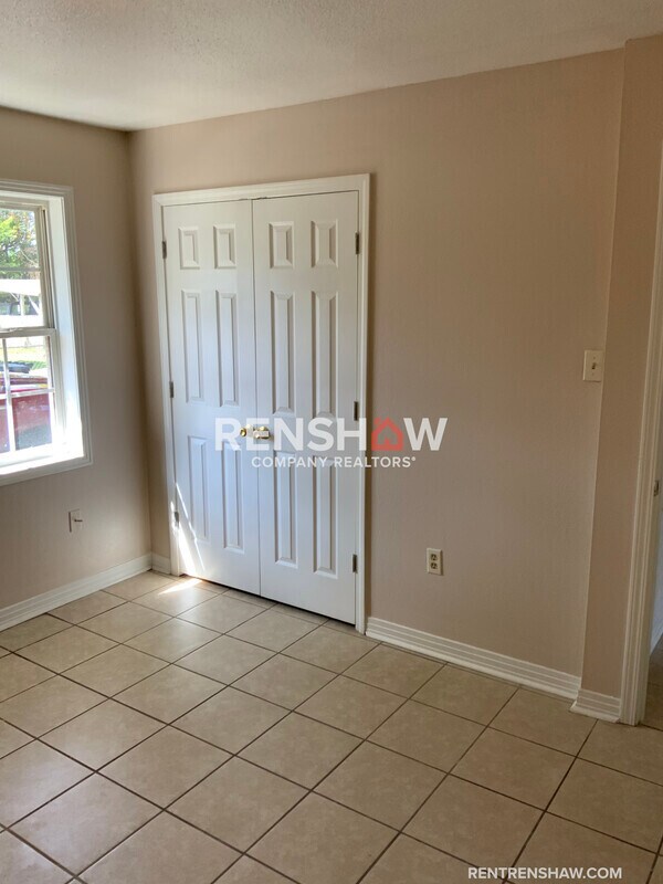 Foto del edificio - 701 Forrest St